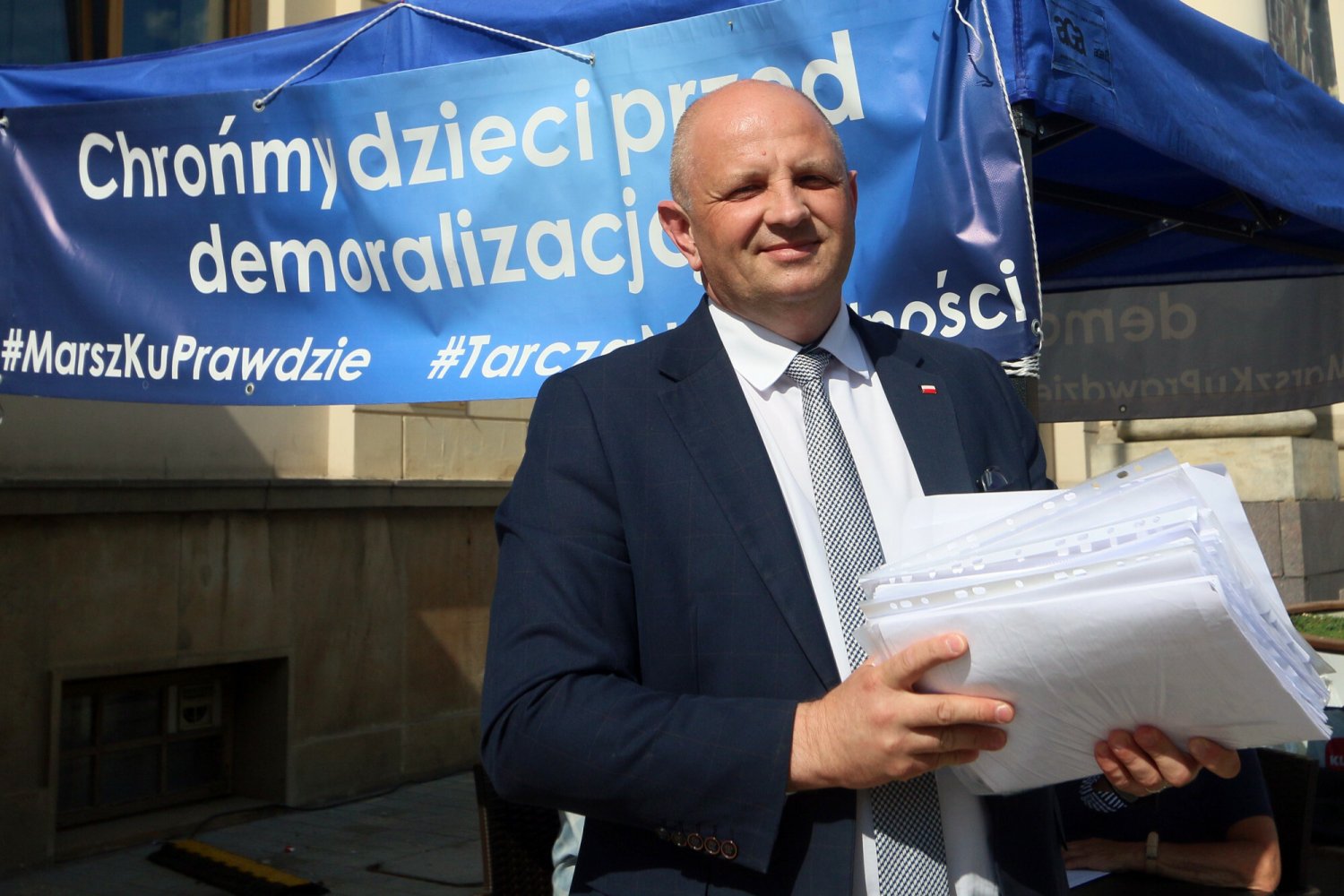 Pieniądze z konta Pituchy z PiS trafiły do organizatorów Marszu Równości.