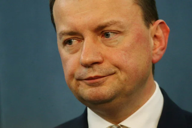 Szef MSWiA Mariusz Błaszczak nadal próbuje straszyć Polaków uchodźcami.