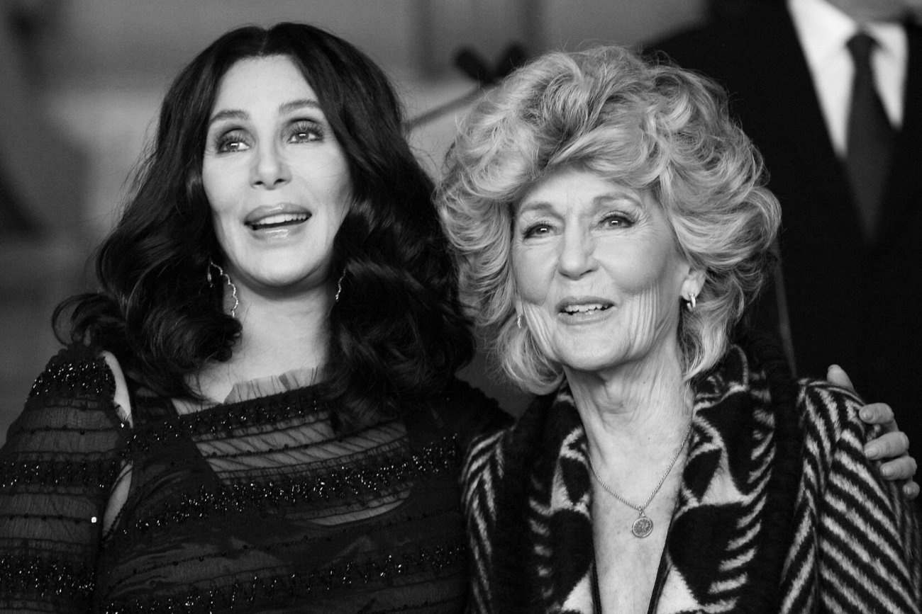 Nie żyje matka piosenki Cher.