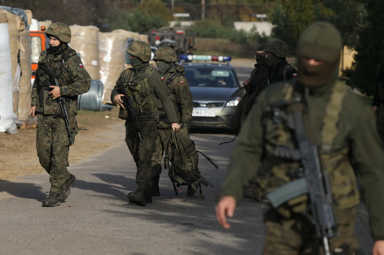 Rekonesans wojsk brytyjskich w Polsce. Pomoc przy budowie ogrodzenia.