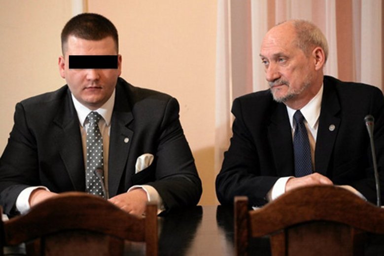 Bartłomiej M. (z lewej) pozostanie w areszcie. Sąd odrzucił zażalenie.