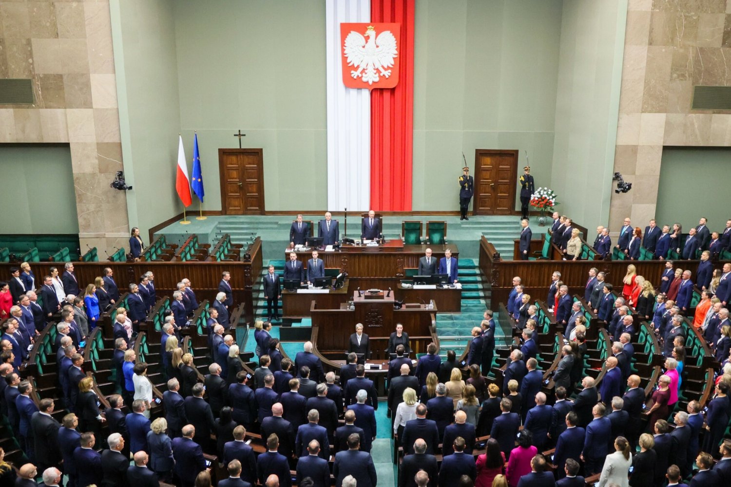 Dzisiejsze posiedzenie Sejmu zaczęło się od minuty ciszy. Oddano hołd zmarłej posłance.