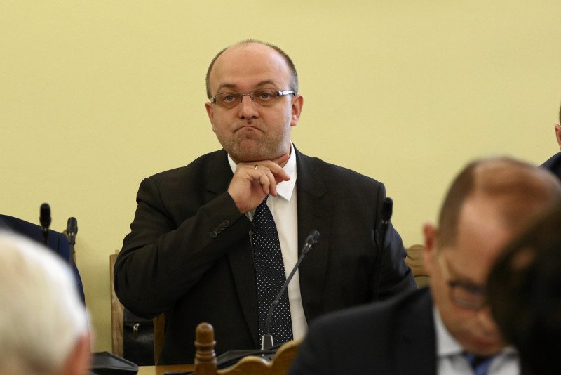 Były minister sprawiedliwości Łukasz Piebiak wraca do pracy sędziego.