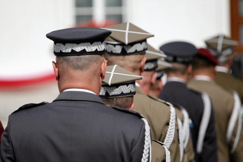 Wiele nominacji generalskich budzi niesmak zawodowych wojskowych.