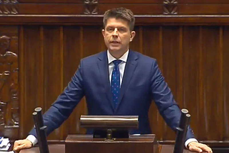 Ryszard Petru o finansowych problemach posłów PiS.