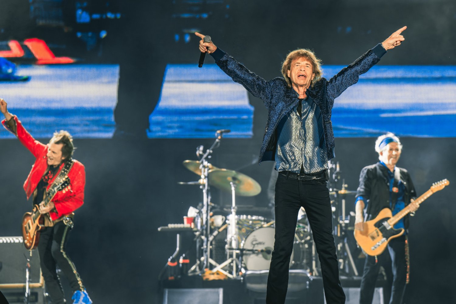 The Rolling Stones pod polsku. Dinozaury rocka puszczają oko do swoich fanów The Rolling Stones na scenie.