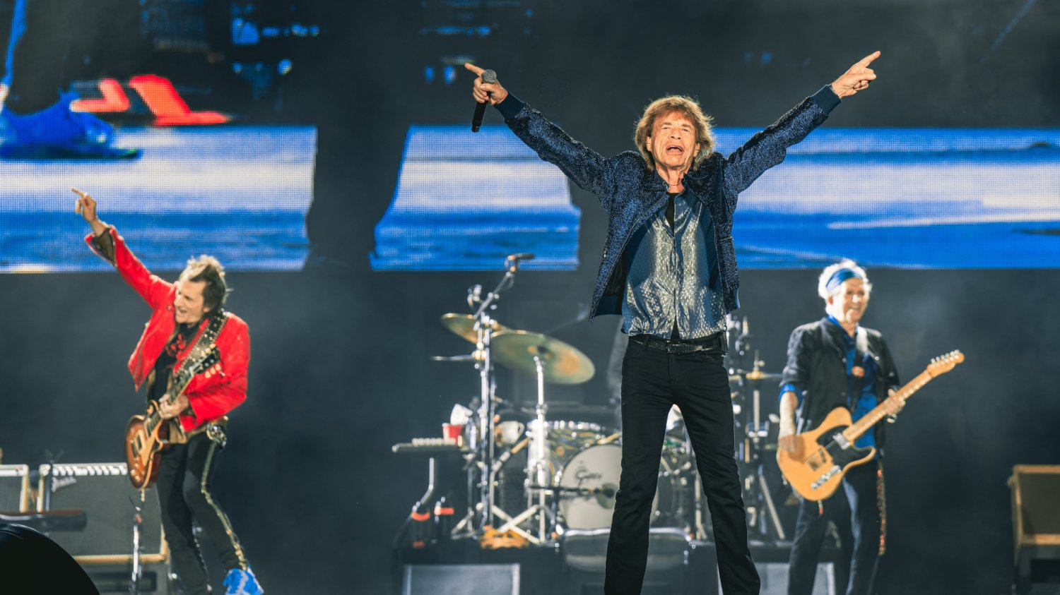 The Rolling Stones pod polsku. Dinozaury rocka puszczają oko do swoich fanów The Rolling Stones na scenie.