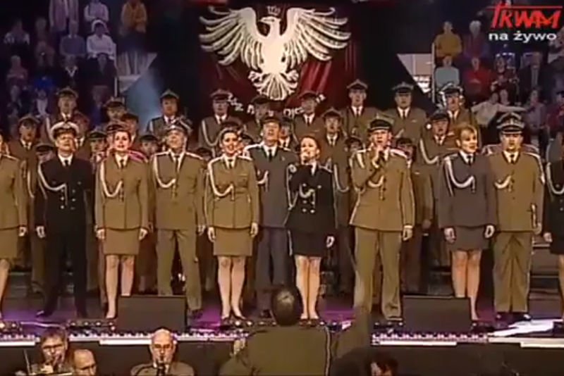 Uroczystości 25-lecia stacji radiowej uświetnił występ Reprezentacyjnego Zespołu Artystycznego Wojska Polskiego.