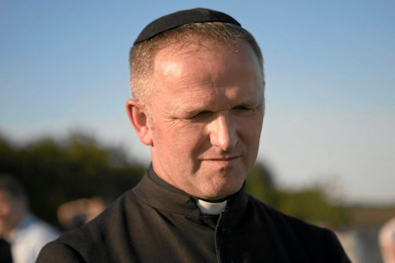 Abp Hoser pytał ks. Lemańskiego czy jest obrzezany. Terlikowski: To naruszenie prywatności ks. Lemańskiego