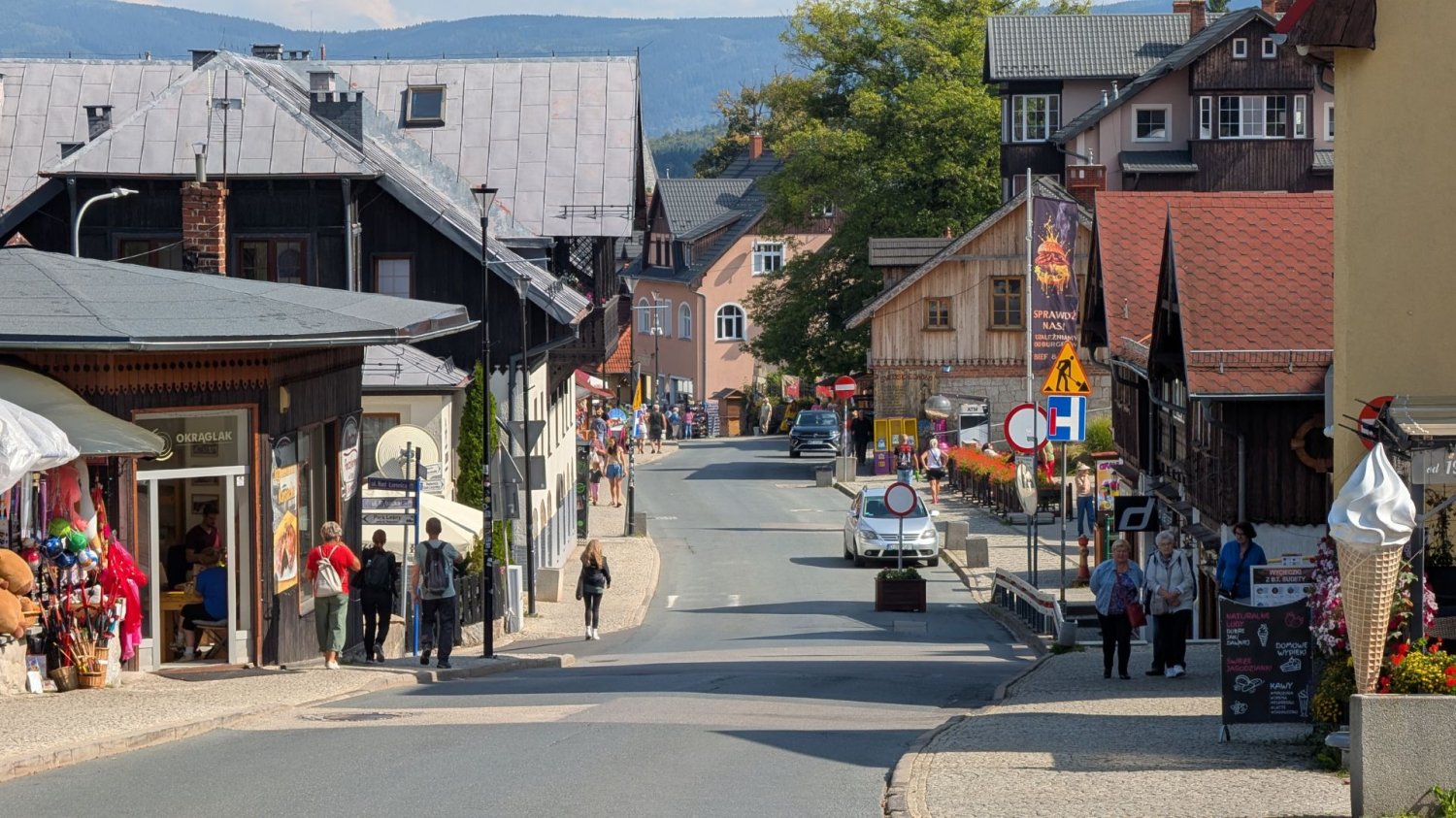 Karpacz pokonał Zakopane w liczbie turystów na długi weekend listopadowy