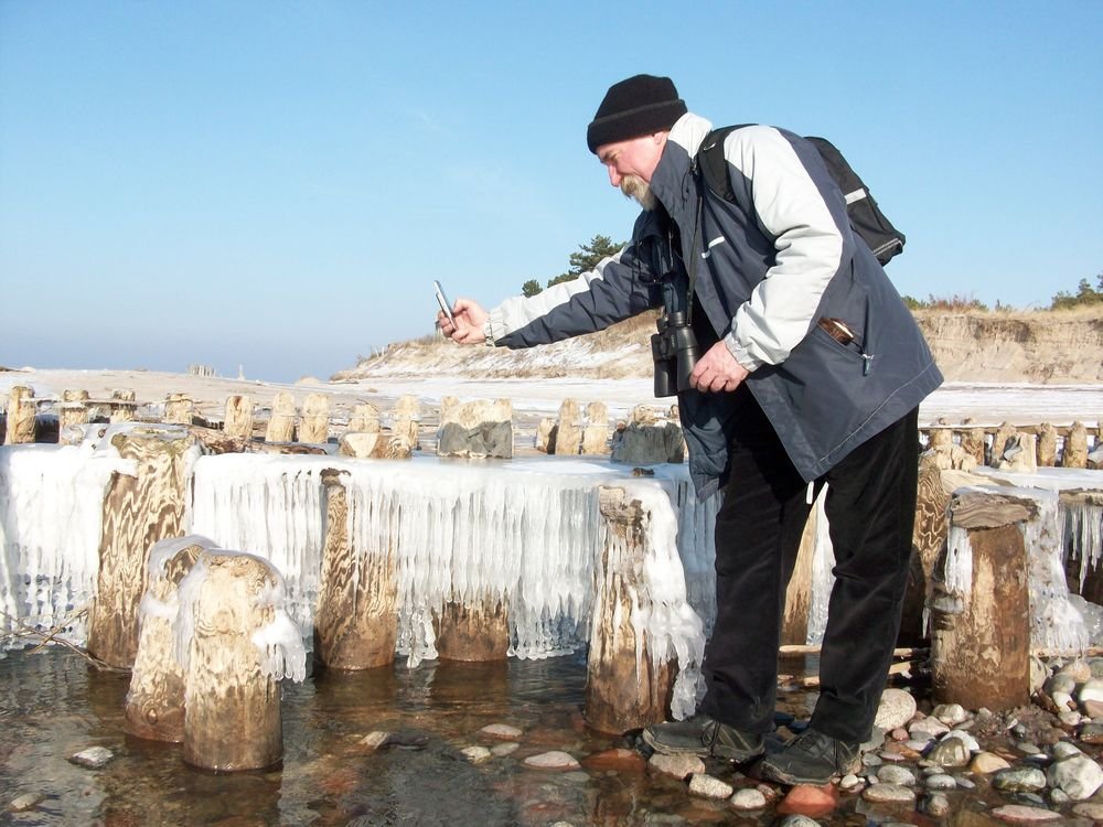 Zima nad morzem jest naprawdę fascynująca.