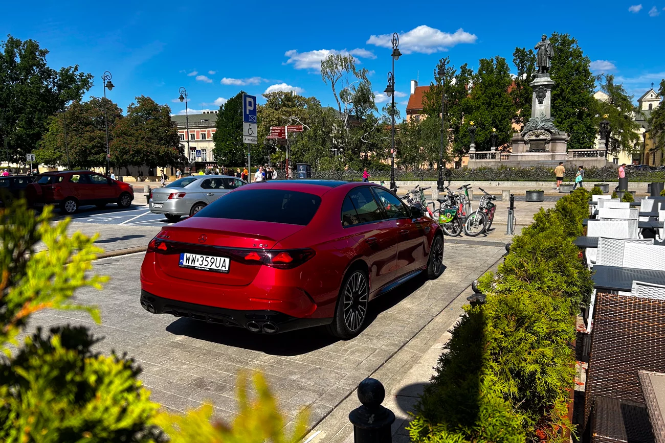 Mercedes-AMG E 53 HYBRID 4MATIC+