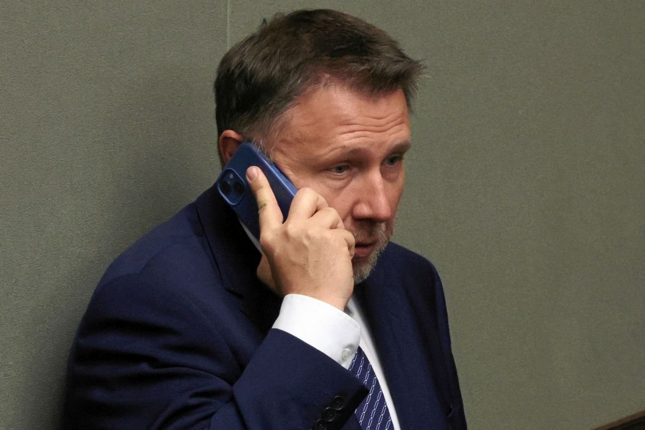 Sytuacja w kraju jest poważna. Nowy szef MSWiA już zwołał sztab kryzysowy