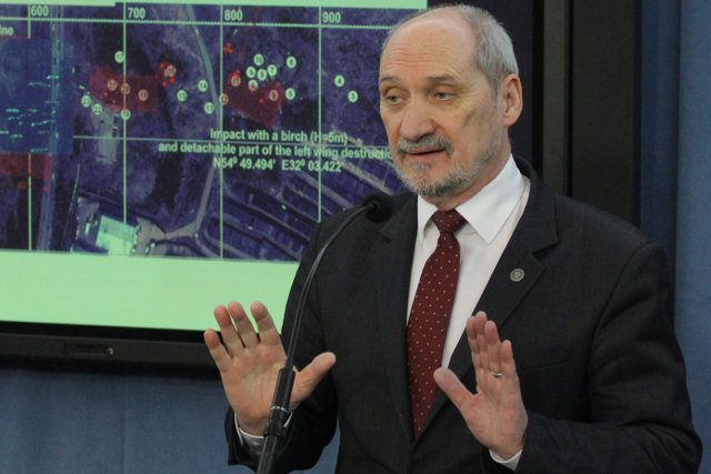 Macierewicz przekonuje, że powołanie komisji ds. likwidacji WSI ma związek z walką o wpływy rosyjskie w Polsce