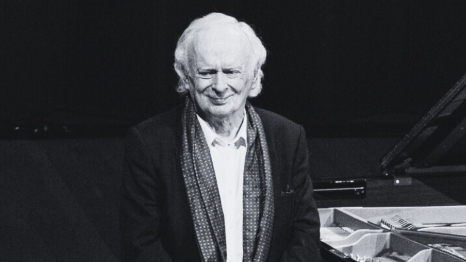 Pianista Janusz Olejniczak zmarł w wieku 72 lat Pianista Janusz Olejniczak zmarł w wieku 72 lat