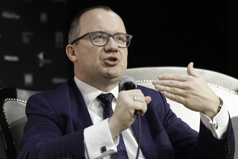 Adam Bodnar apeluje do rządu, aby nie wprowadzali "godzinny policyjnej" w noc sylwestrową.