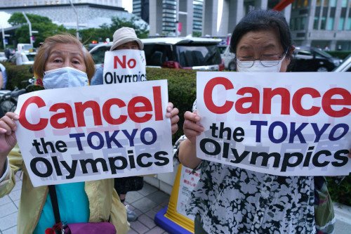 Sytuacja w Tokio jest coraz trudniejsza. Czy mimo wszystko igrzyska powinny się odbyć?