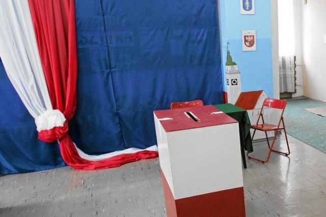 W dniu wyborów lepiej omijać lokale, gdzie odbywa się głosowanie.