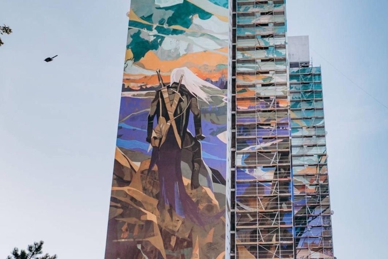 Mural wiedźmina w Łodzi.