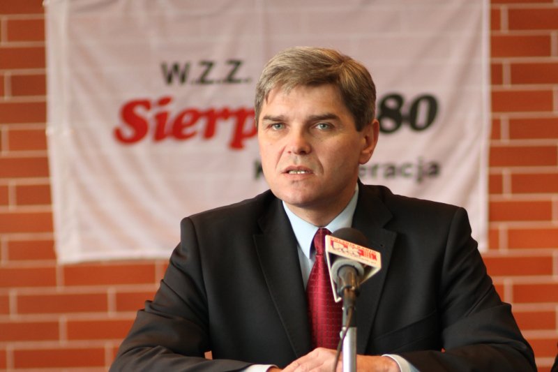 Przewodniczący związku zawodowego Sierpień 80 uważa, że decyzja rządu jest dobra, ale spóźniona.