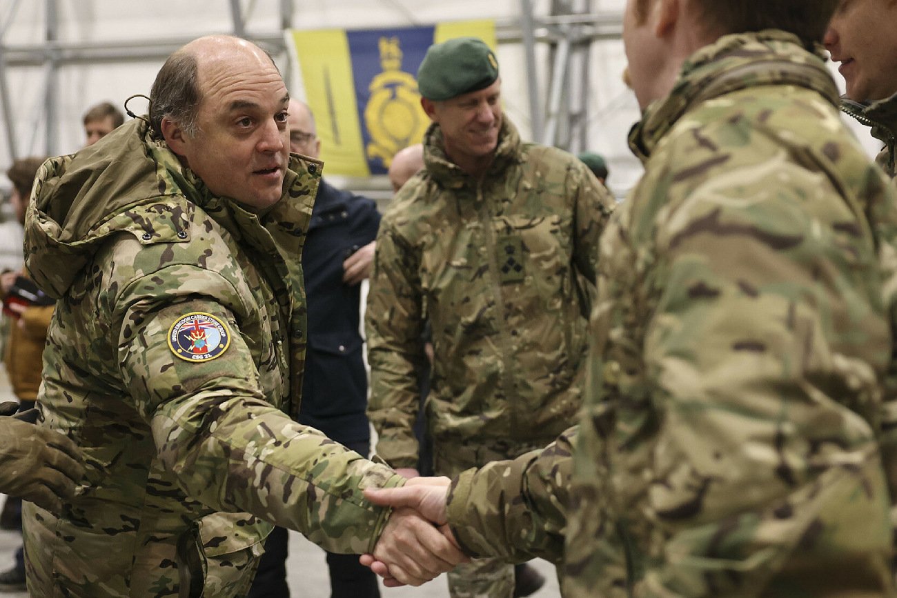 Ben Wallace w ostatniej chwili zmienił plany i udał się do USA.