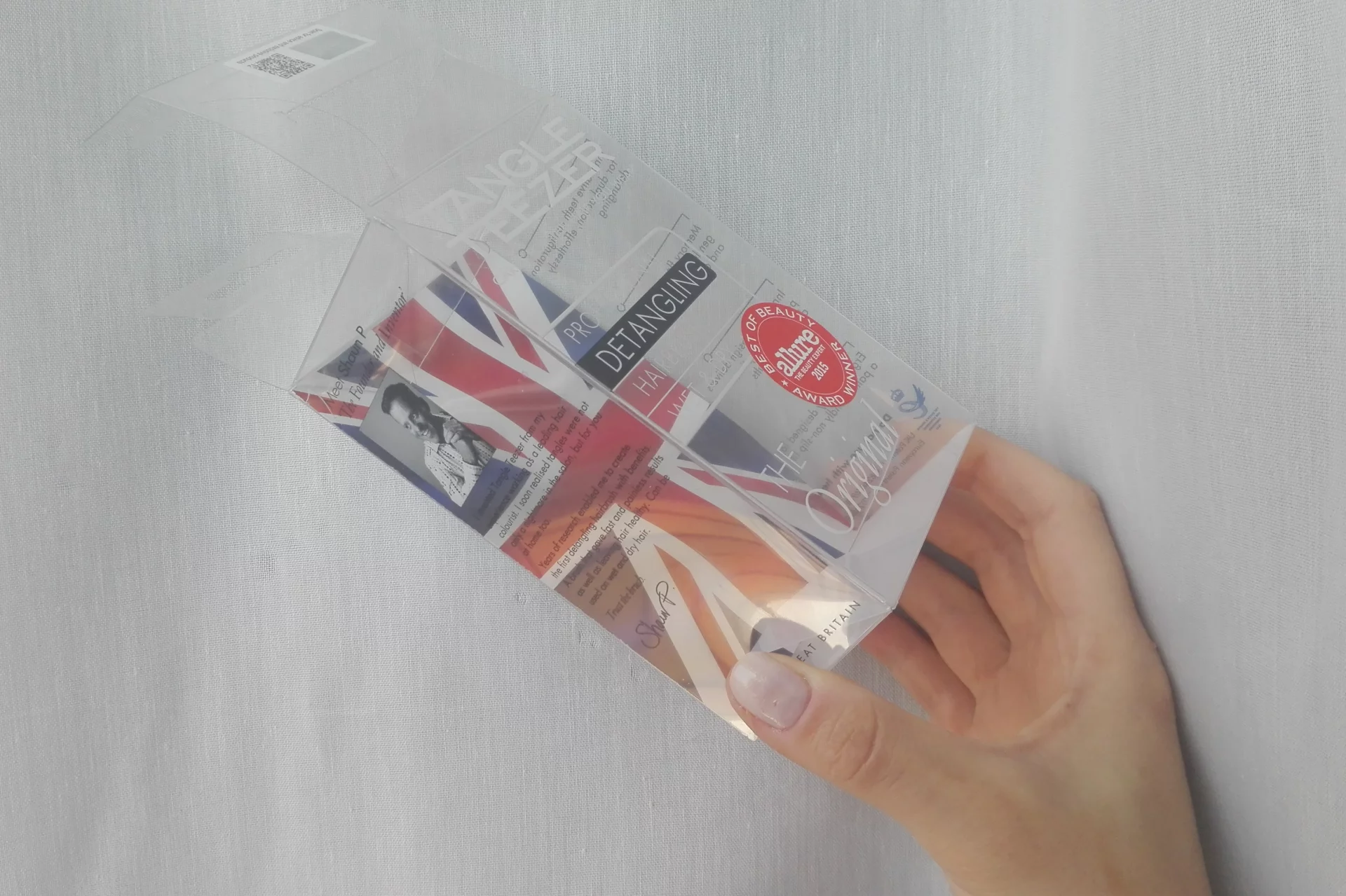 Zwróćcie uwagę na opakowanie - tak wygląda oryginalne. Tangle Teezer doczekał się niestety łudząco podobnych podróbek.