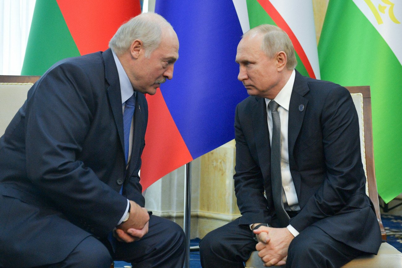 Łukaszenka wysyła wojsko do Kazachstanu.