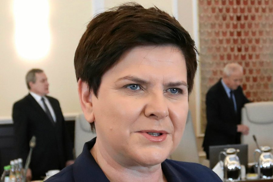 Piotr Matczuk i Anna Plakwicz wracają do KPRM. Dostali też premie za pracę w Kancelarii Premiera.