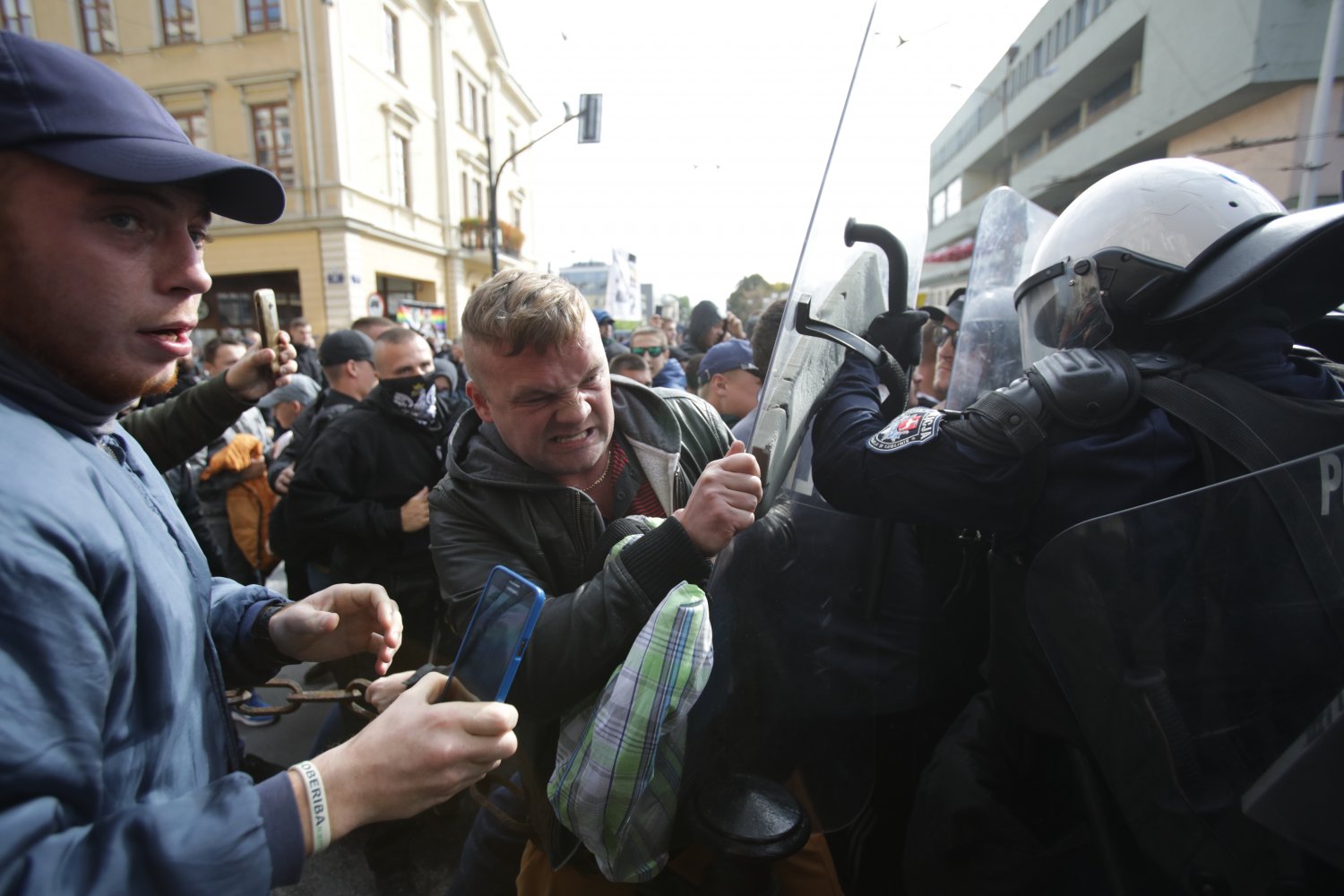 Policjanci blokowali kontrmanifestantów II Marszu Równości w Lublinie