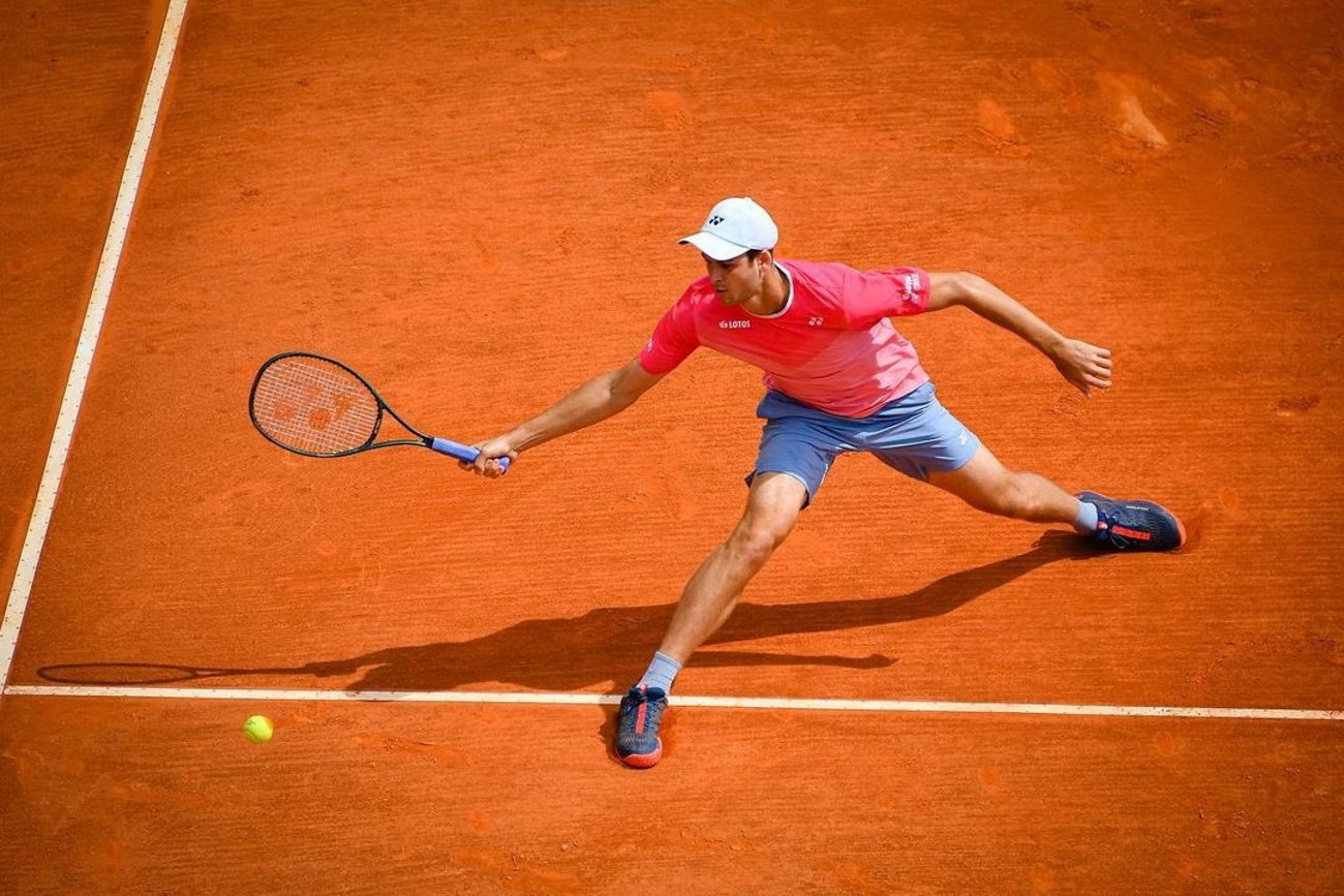 Hubert Hurkacz stoczył ciężką walkę o awans do drugiej rundy Rolanda Garrosa