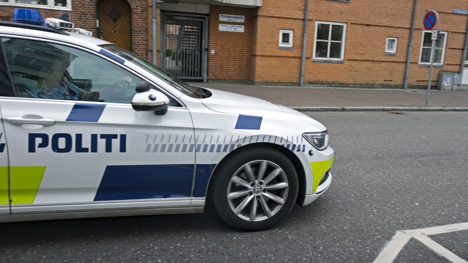 Norweska policja poszukuje właścicieli prawie 2 mln koron znalezionych w lesie.