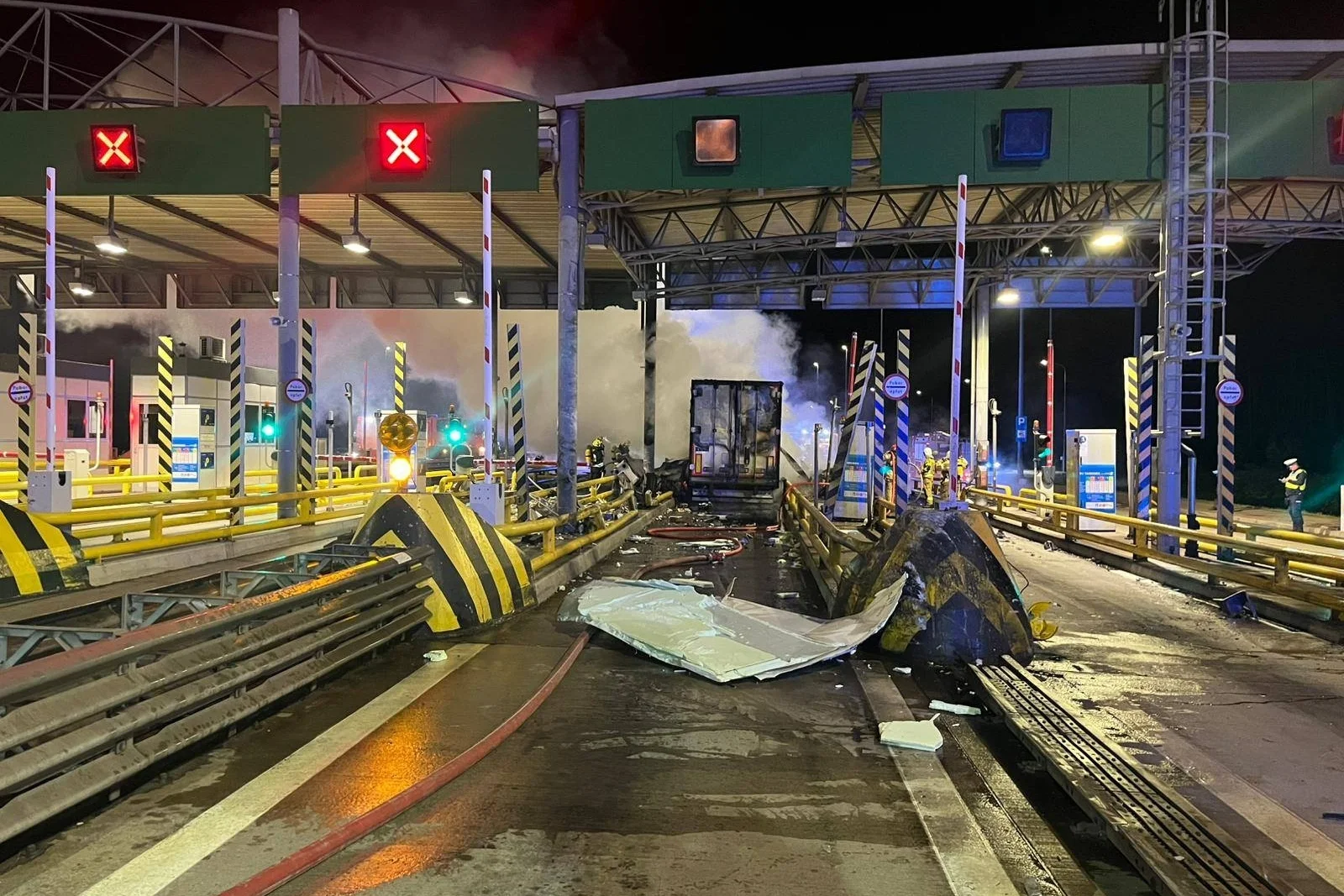 Pojawiło się nagranie z miejsca wypadku na A2 Pojawiło się nagranie z momentu wypadku na A2