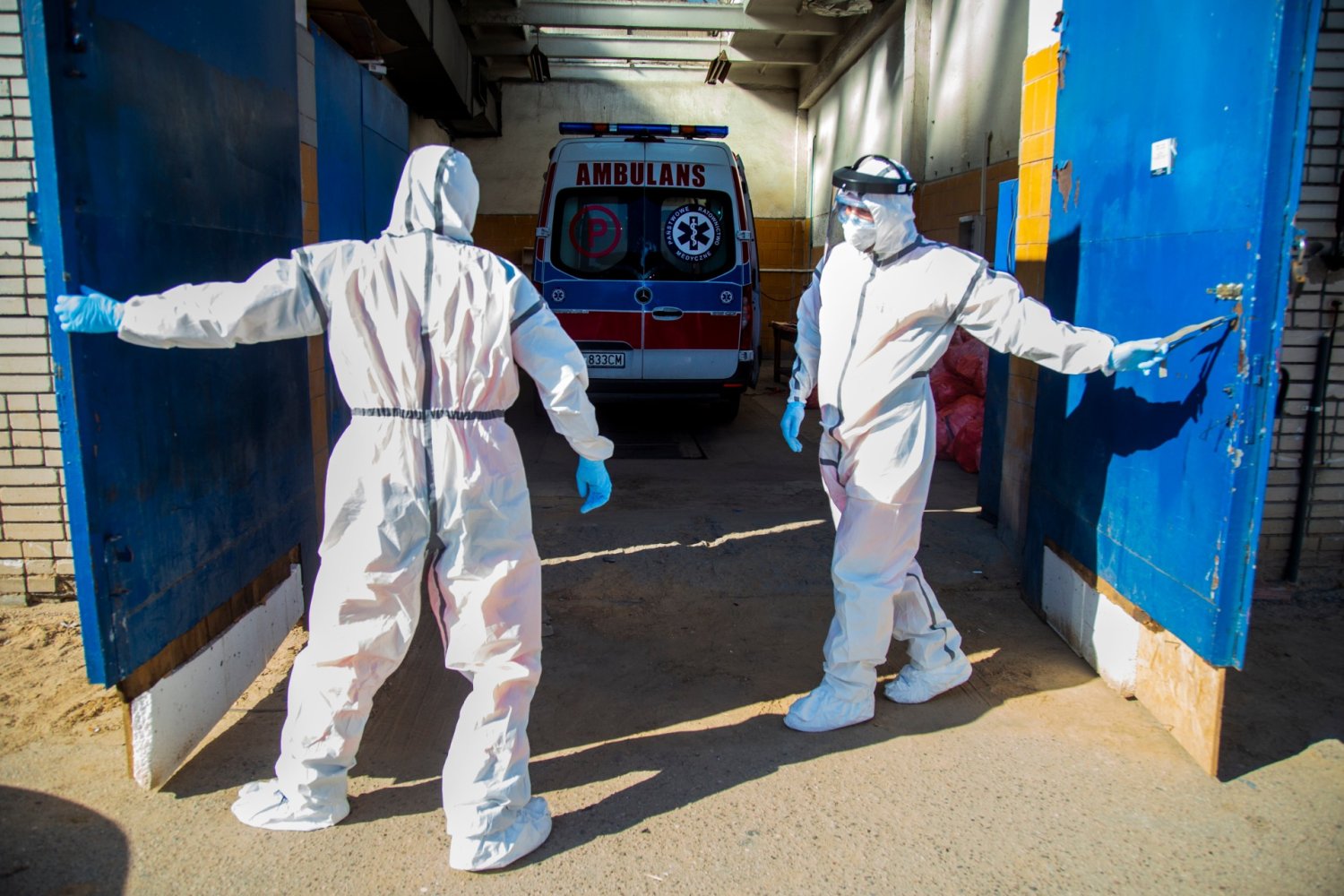 Ministerstwo Zdrowia podało po godz. 20 komunikat o 157 nowych zakażeniach koronawirusem.