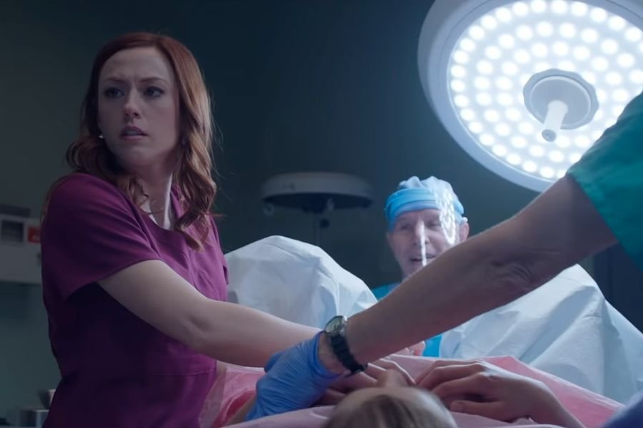 Internauci skrytykowali fragmenty recenzji filmu "Nieplanowane" w "Wysokich Obcasach"