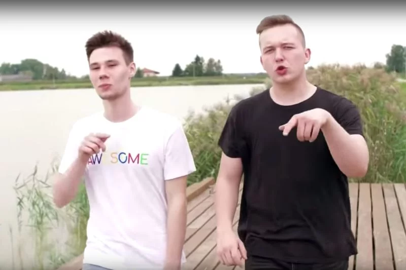 W piosence wystąpili raperzy z Opoczna.