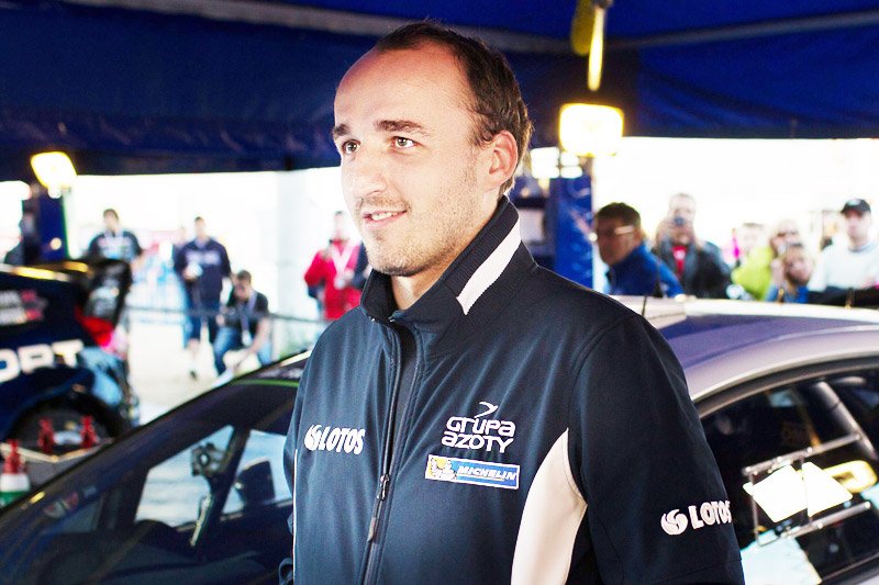 Od kilku lat Robert Kubica ma równie wielu fanów, co zaciekłych wrogów.