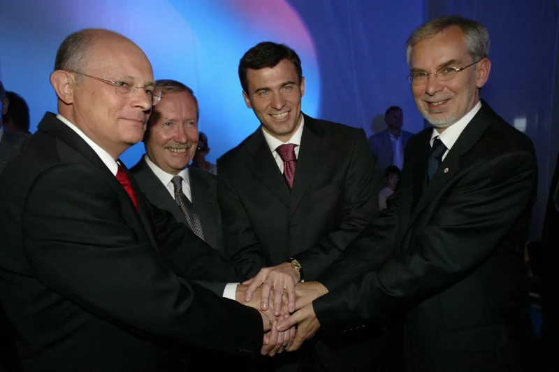 Łódź 2006 rok. Początek ogólnopolskiej kampanii samorządowej partii centrolewicowych pod hasłem "Dobry samorząd. Żadnych popisów!".