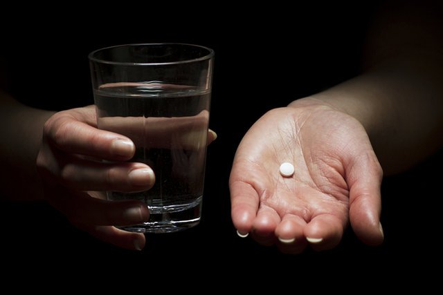 Zmiany mają ograniczyć młodzieży dostęp do leków z pseudoefedryną i kodeiną.