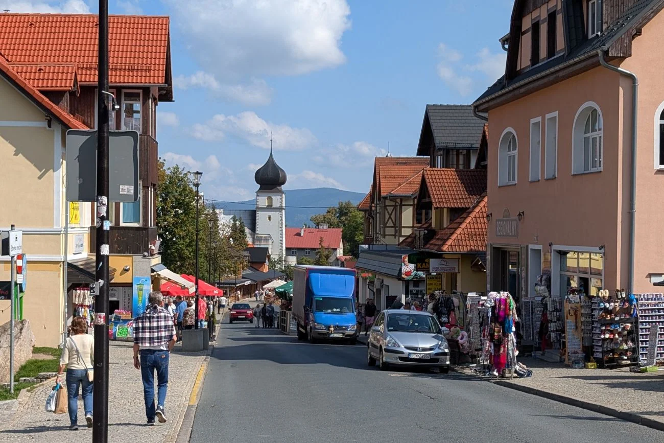 Karpacz w pogodny wrześniowy dzień
