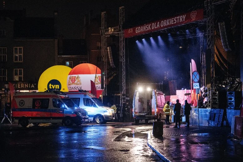 Scenę WOŚP w Gdańsku mieli ochraniać nieletni – tak wynika z informacji, do których dotarł serwis wPolityce.pl.