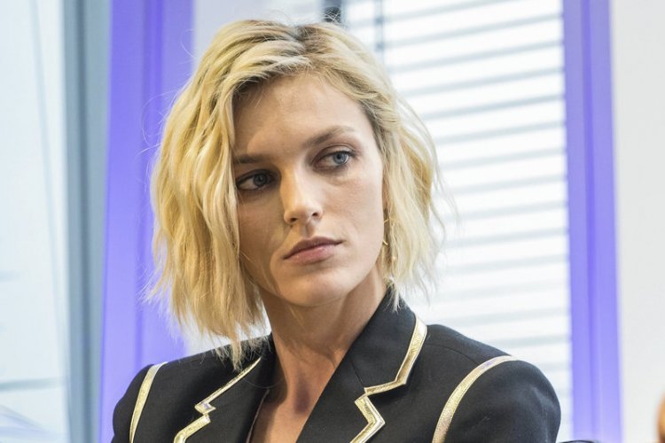 Anja Rubik przekazała swoje zdjęcia na WOŚP.