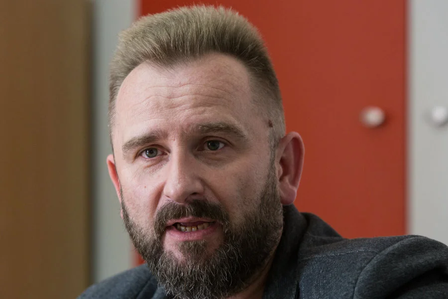 Liroy pójdzie do eurowyborów w ramach antyunijnej koalicji.