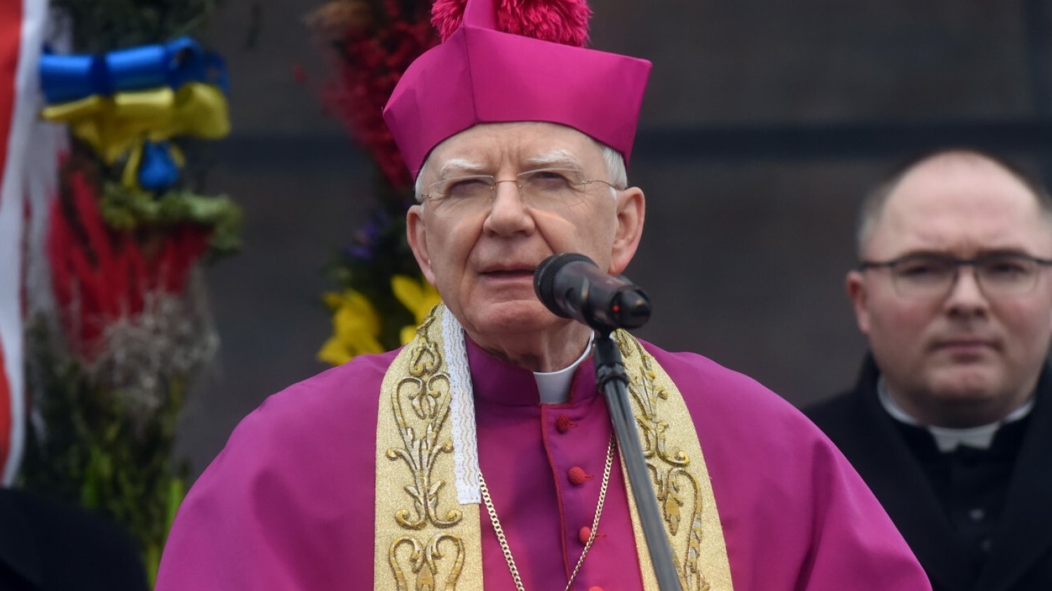 Abp Marek Jędraszewski nakłada dziesięcinę na podległe sobie instytucje