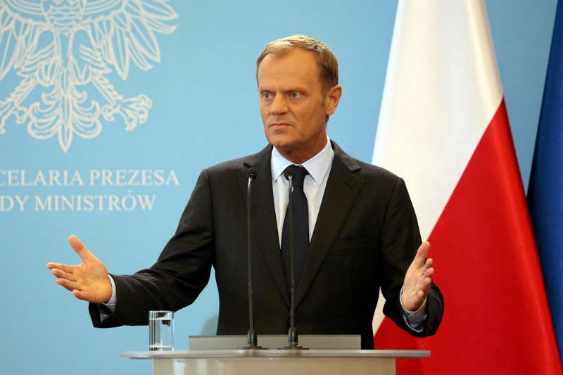 Donald Tusk: W pozostałe weekendy wakacji autostrada A1 za darmo