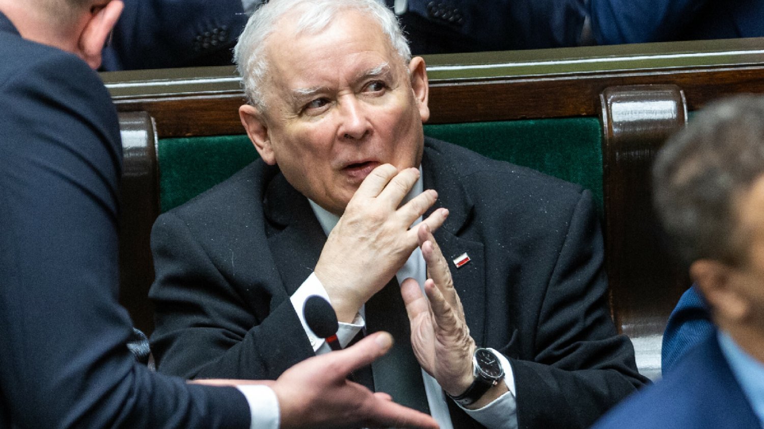 Sondaż. Jarosław Kaczyński za Donaldem Tuskiem. KO wyprzedziła PiS.