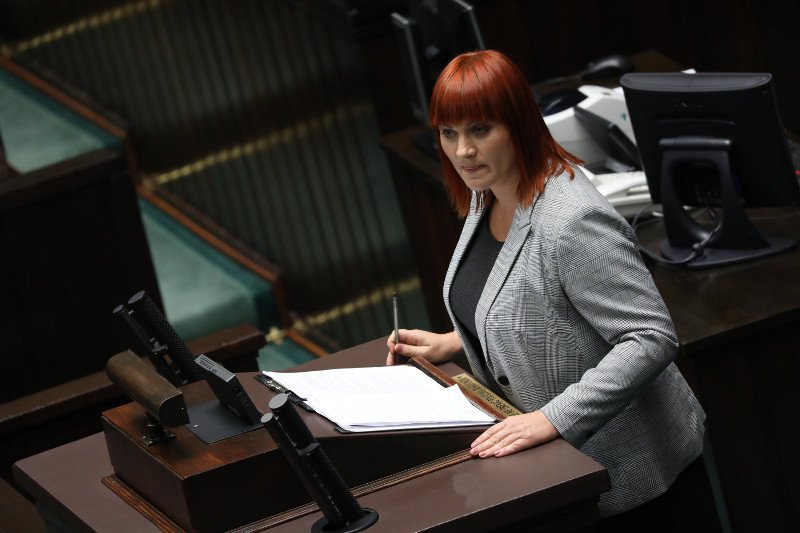 Justyna Socha, twarz ruchu antyszczepionkowców. Sejm debatował  nad obywatelskim projektem nowelizacji ustawy, który zakłada likwidację obowiązku szczepień ochronnych.