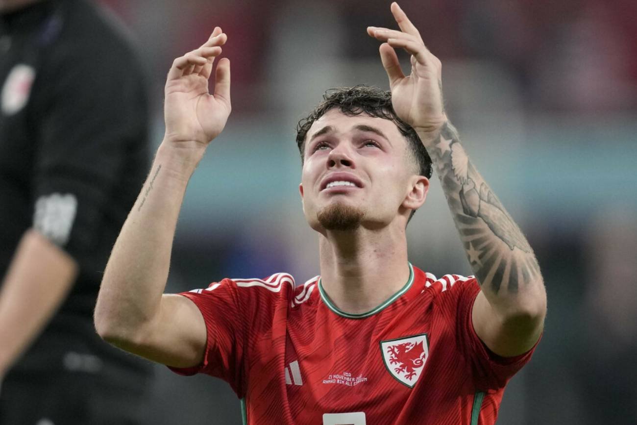 Piłkarz po meczu zalał się łzami. Dowiedział się o śmierci dziadka