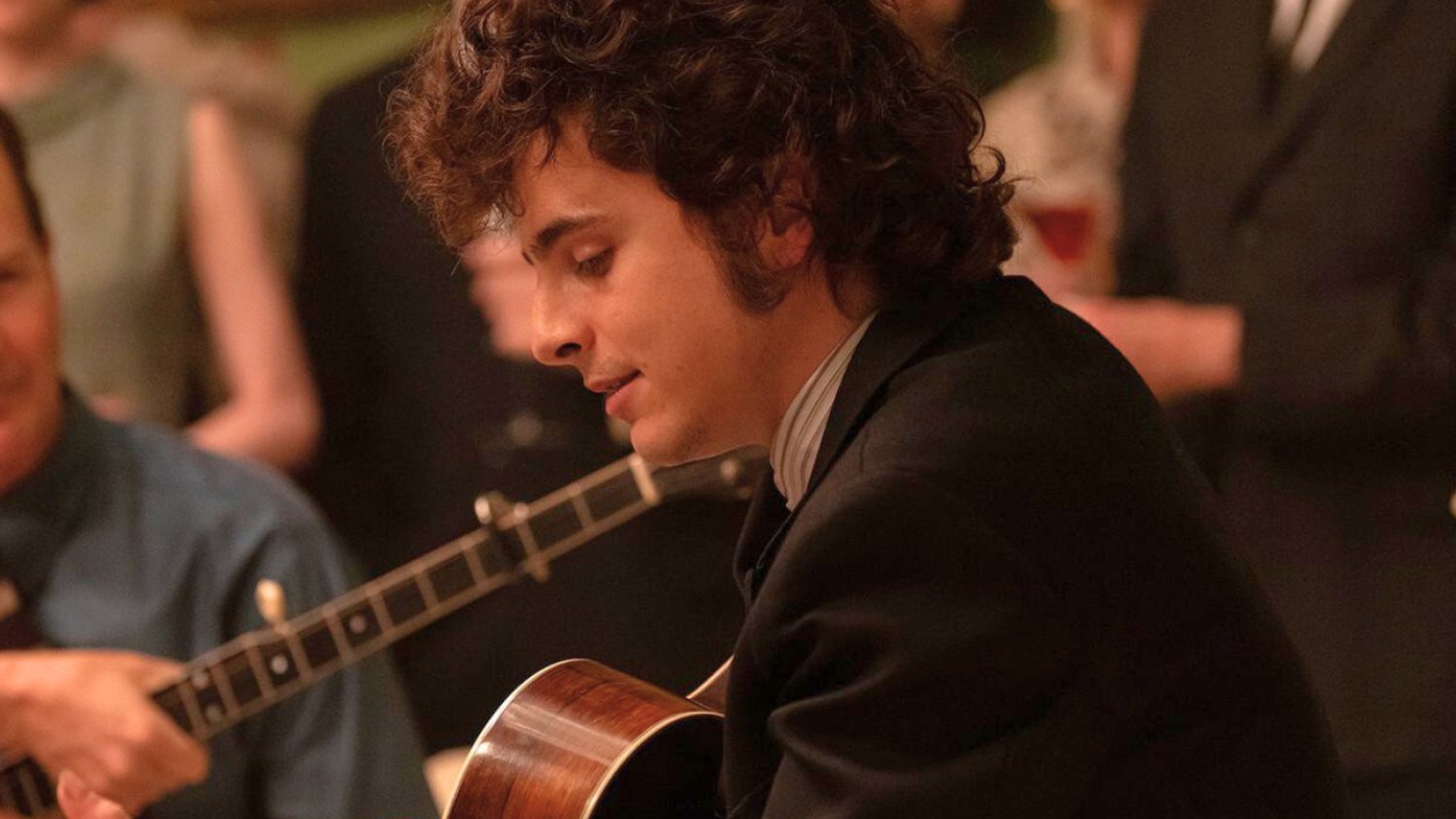 "Kompletnie nieznany" to biografia Boba Dylana. Timothée Chalamet w roli muzyka
