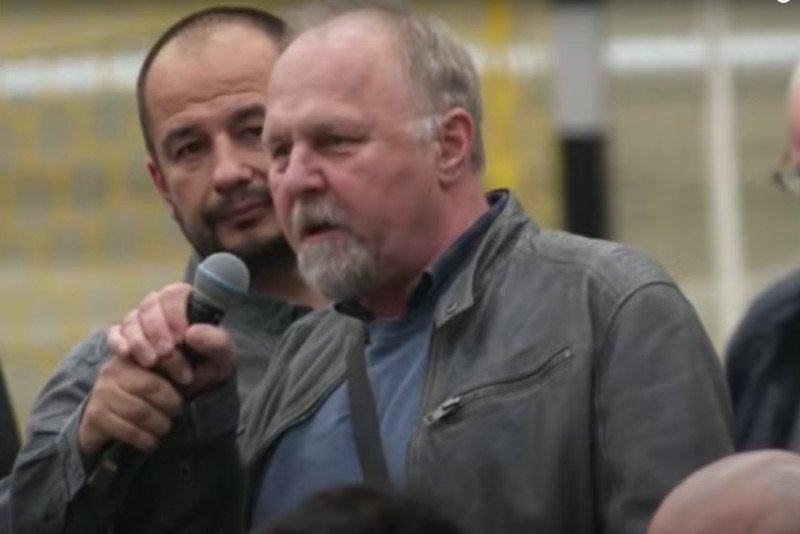 Przeciwnik Tuska zadał mu ostre pytanie. Wypomniał "polskość to nienormalność"