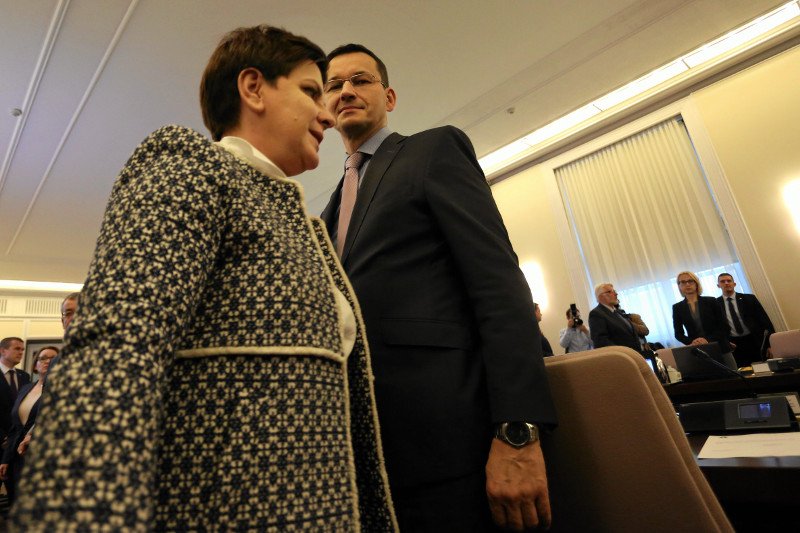 Premier Beata Szydło była szefową Morawieckiego w rządzie, teraz to on będzie patrzył na nią z góry